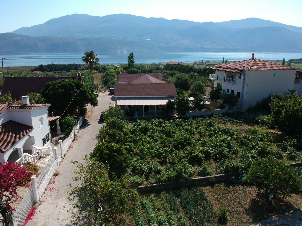 Petros Rooms & Apartments Ликсури Екстериор снимка