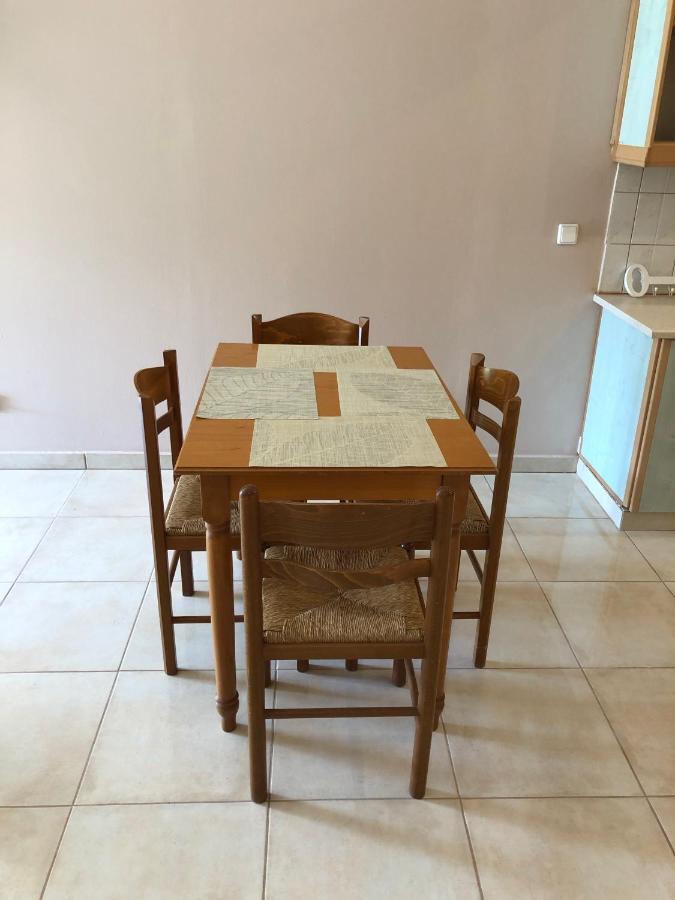 Petros Rooms & Apartments Ликсури Екстериор снимка
